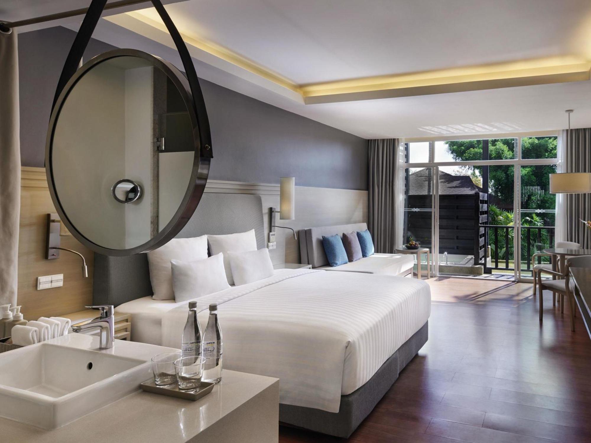 Deluxe Family Room Balcony