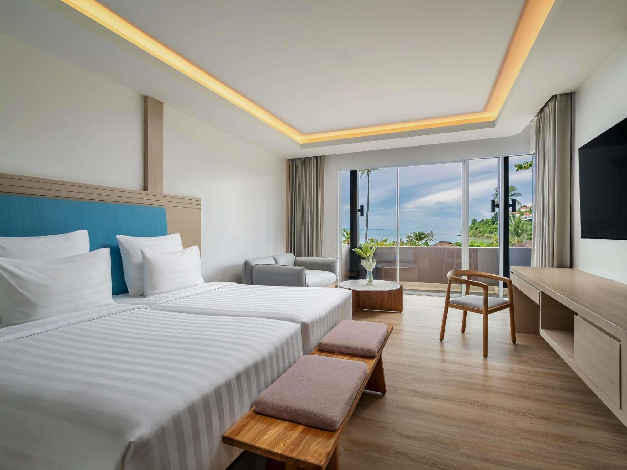 Three-Bedroom King Suite Oceanfront